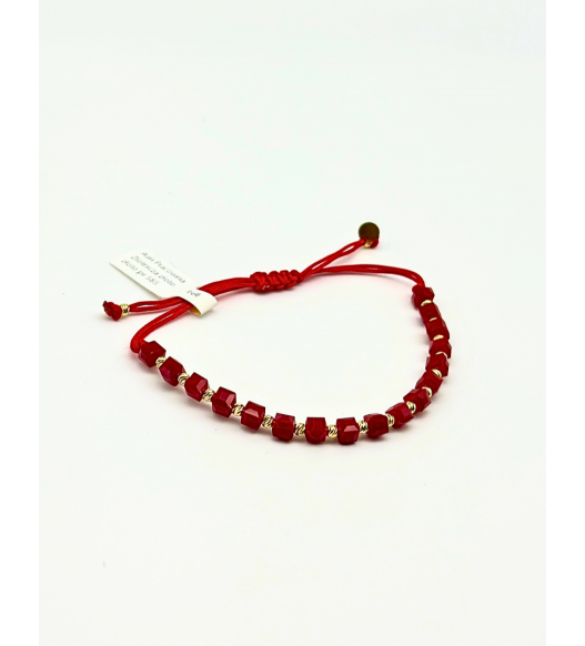 Bransoletka z czerwonymi koralikami i i złotem 585 – regulowana, ręcznie robiona | Auri Złotnik