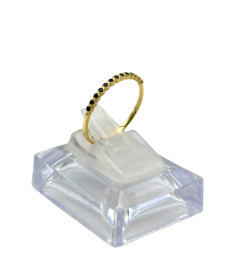 Złoty pierścionek rzędówka 585 z cyrkoniami – klasyczna elegancja | AURI