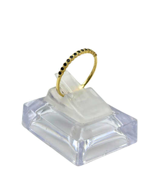 Złoty pierścionek rzędówka 585 z cyrkoniami – klasyczna elegancja | AURI