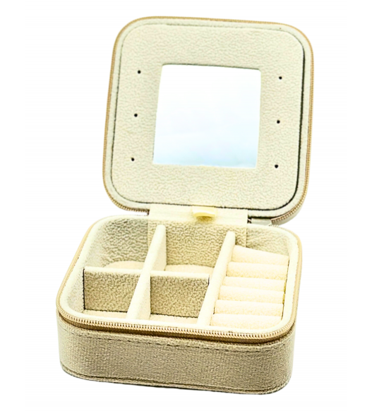 Etui na biżuterię –  welurowe opakowanie | AURI Pracownia Złotnicza