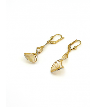 Złote kolczyki w kształcie długich elips z diamentowaniem wykonane ze złota 585 – biżuteria ślubna | AURI Pracownia Złotnicza