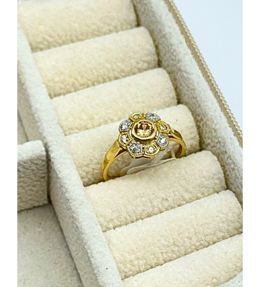 Złoty pierścionek 585 kwiat cyrkoniami – klasyczna elegancja | AURI