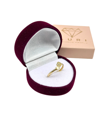 Złoty pierścionek 585 w kształcie koniczyny z diamentowaniem – klasyczna elegancja | AURI